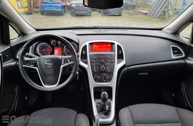 OPEL Astra 1.4 Turbo (140 KM)