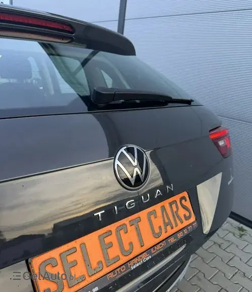 VOLKSWAGEN Tiguan 
