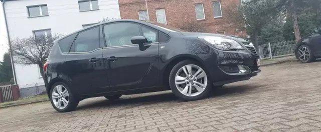 OPEL Meriva 