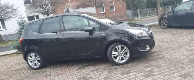 OPEL Meriva 