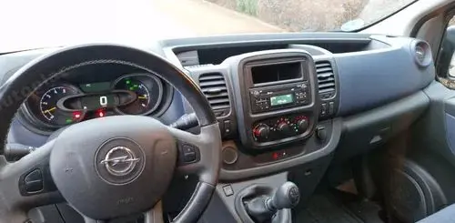 OPEL Vivaro 
