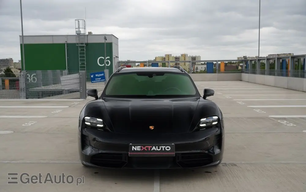 PORSCHE Taycan Turbo