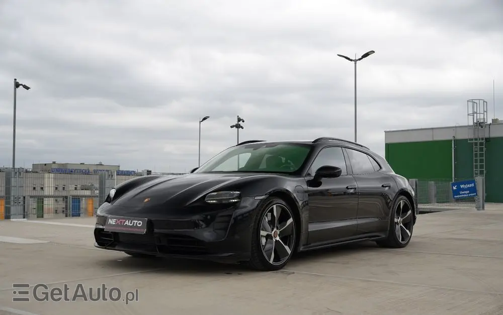PORSCHE Taycan Turbo