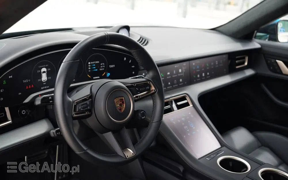 PORSCHE Taycan Turbo