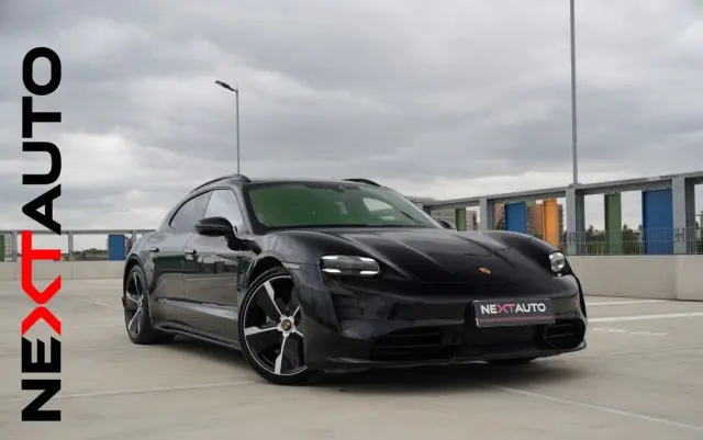 PORSCHE Taycan Turbo