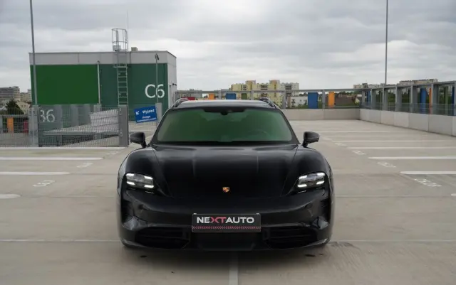PORSCHE Taycan Turbo