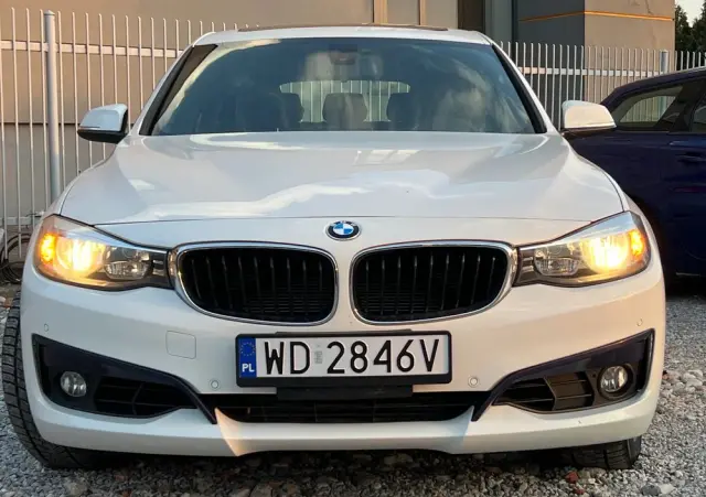 BMW 3GT 328i xDrive Sport-Aut Sport Line