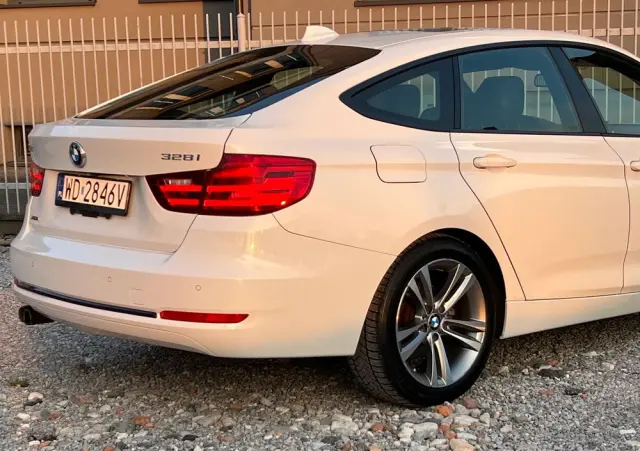 BMW 3GT 328i xDrive Sport-Aut Sport Line