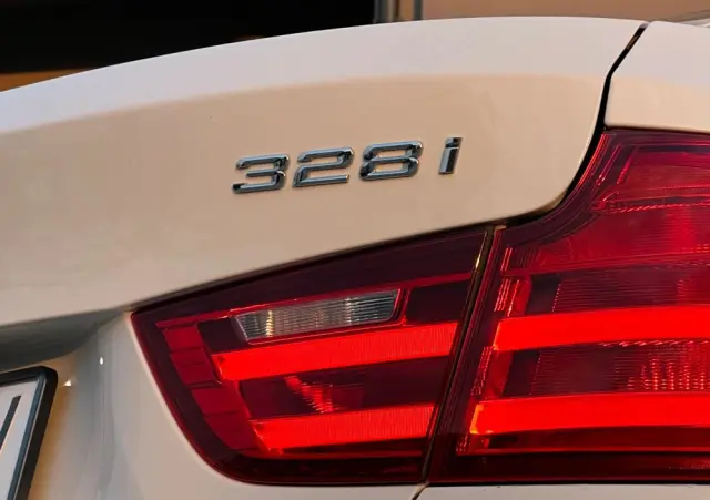 BMW 3GT 328i xDrive Sport-Aut Sport Line