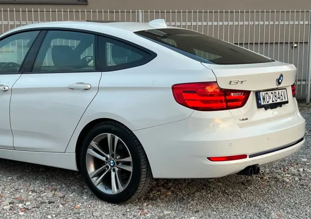 BMW 3GT 328i xDrive Sport-Aut Sport Line