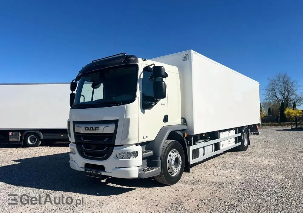 DAF LF 290 / Chłodnia / Euro 6 / Winda / 