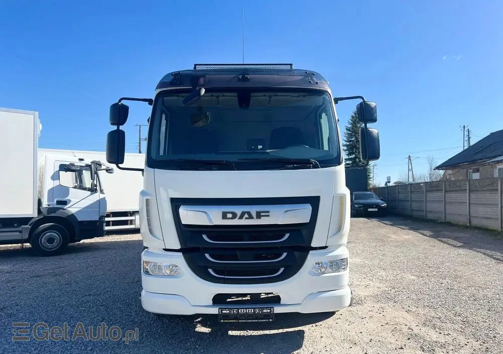 DAF LF 290 / Chłodnia / Euro 6 / Winda / 