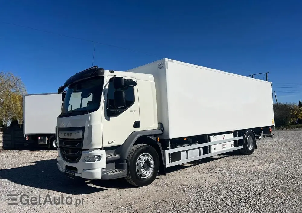 DAF LF 290 / Chłodnia / Euro 6 / Winda / 