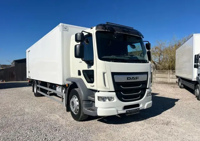 DAF LF 290 / Chłodnia / Euro 6 / Winda / 