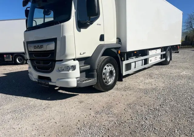 DAF LF 290 / Chłodnia / Euro 6 / Winda / 