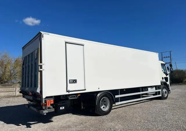 DAF LF 290 / Chłodnia / Euro 6 / Winda / 