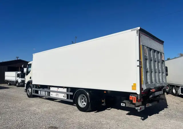 DAF LF 290 / Chłodnia / Euro 6 / Winda / 