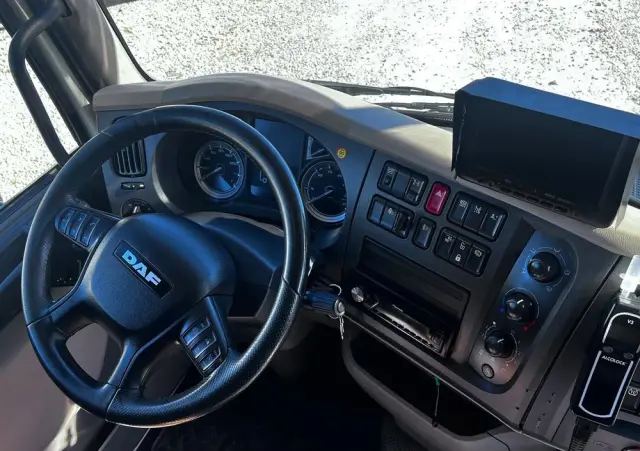 DAF LF 290 / Chłodnia / Euro 6 / Winda / 