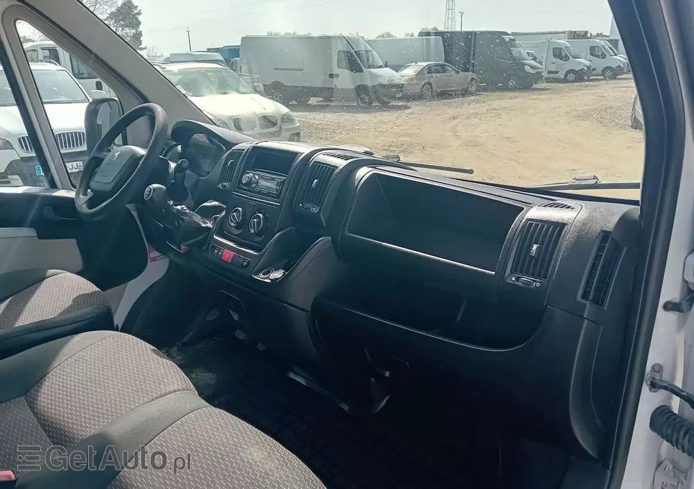PEUGEOT Boxer Brygadówka 