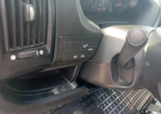 PEUGEOT Boxer Brygadówka 