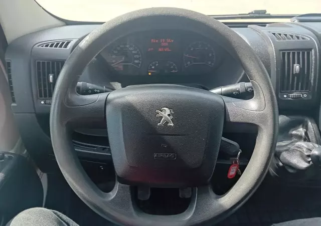 PEUGEOT Boxer Brygadówka 