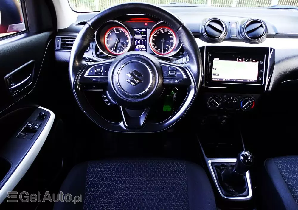 SUZUKI Swift 1.2 Premium Plus