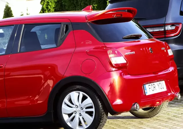 SUZUKI Swift 1.2 Premium Plus