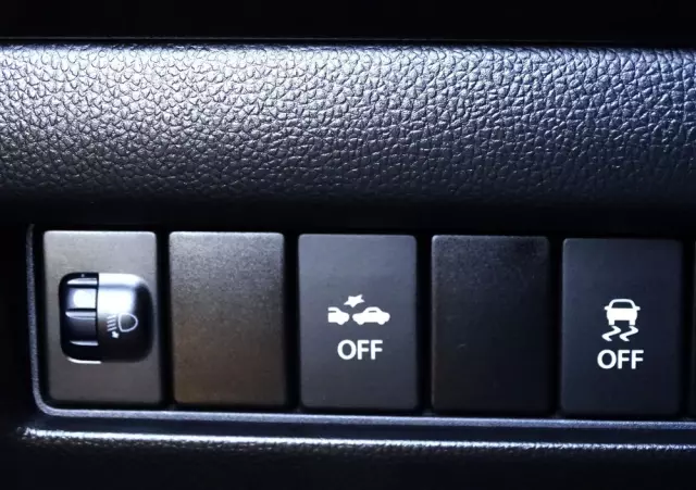 SUZUKI Swift 1.2 Premium Plus