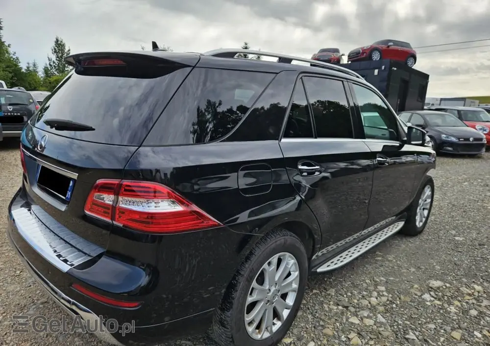 MERCEDES-BENZ ML 350 BlueTEC 4MATIC 7G-TRONIC Edition 1