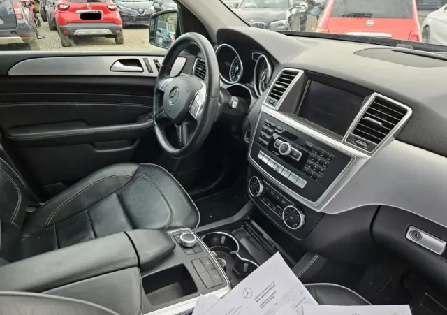 MERCEDES-BENZ ML 350 BlueTEC 4MATIC 7G-TRONIC Edition 1