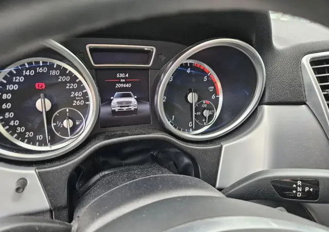 MERCEDES-BENZ ML 350 BlueTEC 4MATIC 7G-TRONIC Edition 1