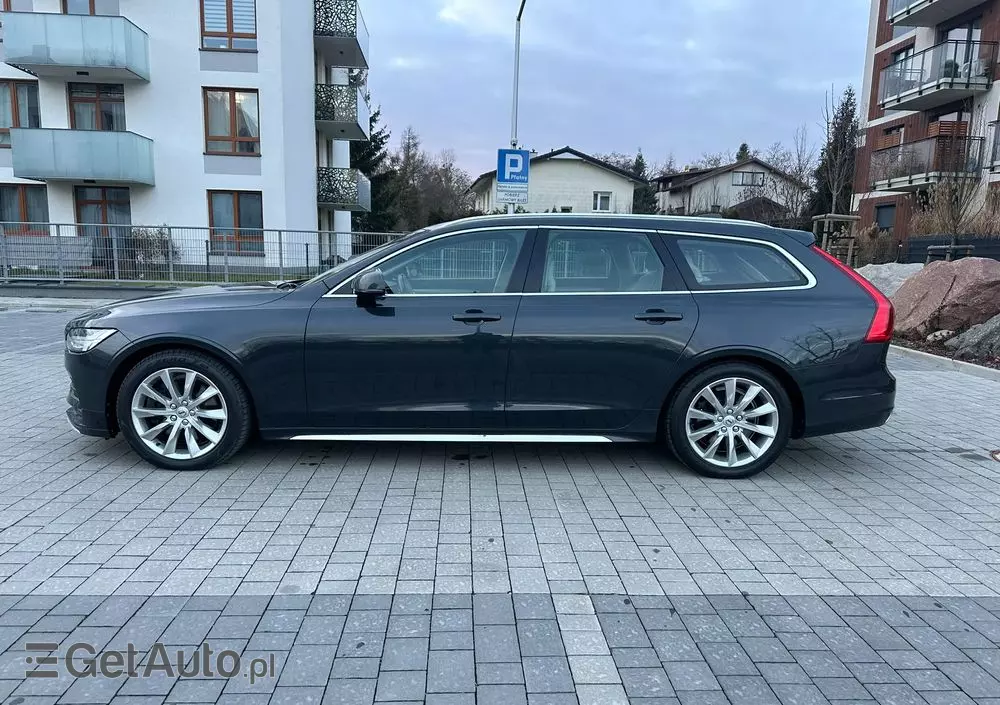 VOLVO V90 D5 AWD Momentum