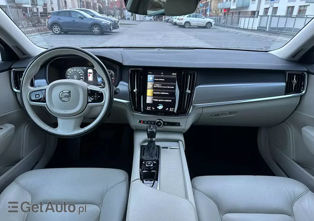 VOLVO V90 D5 AWD Momentum