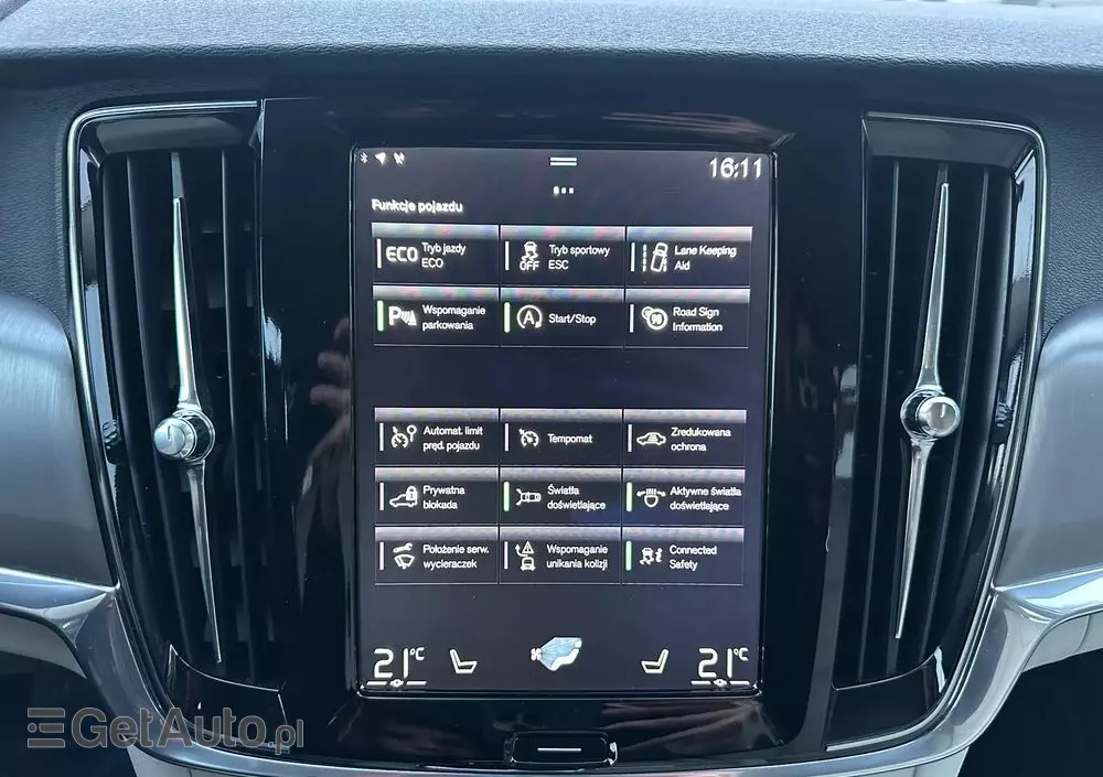 VOLVO V90 D5 AWD Momentum