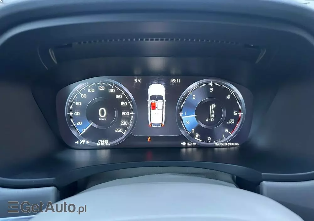 VOLVO V90 D5 AWD Momentum