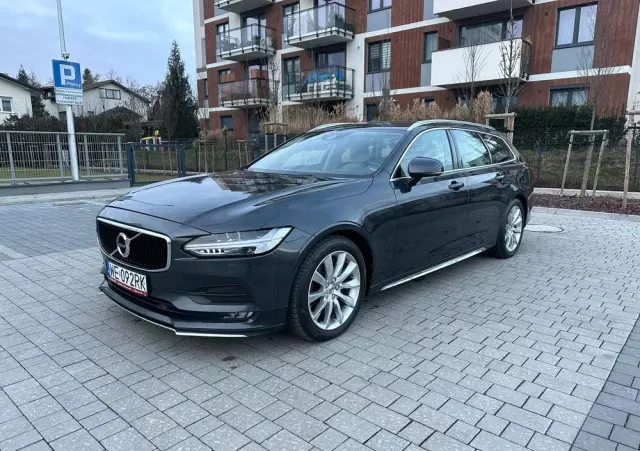VOLVO V90 D5 AWD Momentum