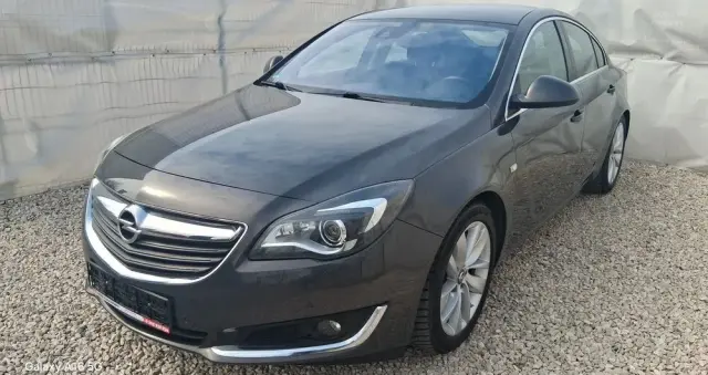 OPEL Insignia 1.6 T Cosmo S&S