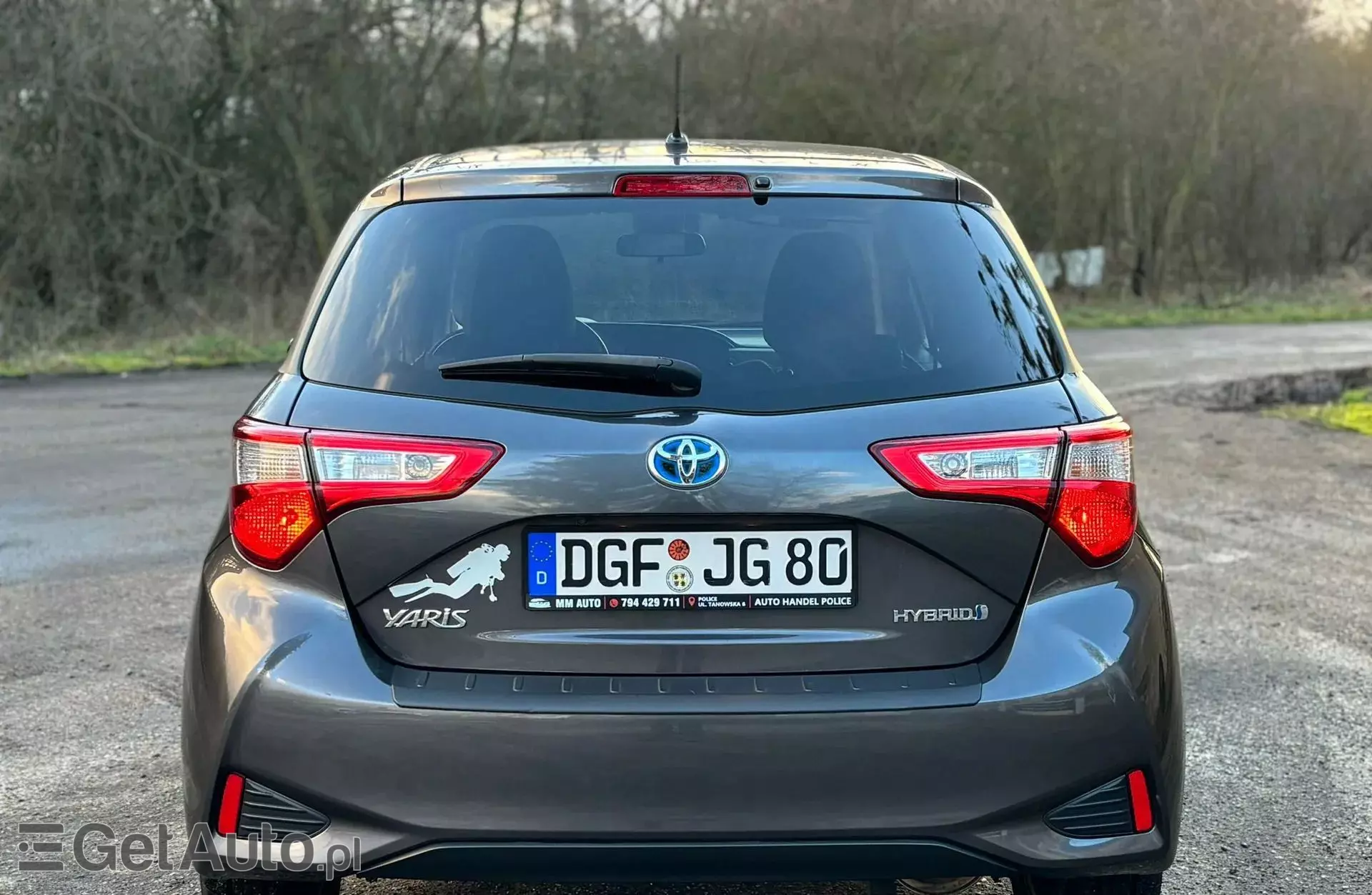 TOYOTA Yaris 1.5 VVT-i (100 KM) Hybrid Automatic
