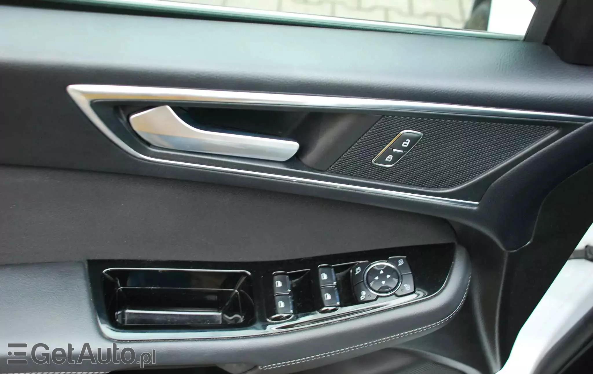 FORD S-Max 2.0 EcoBlue Titanium