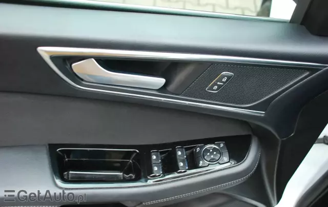 FORD S-Max 2.0 EcoBlue Titanium