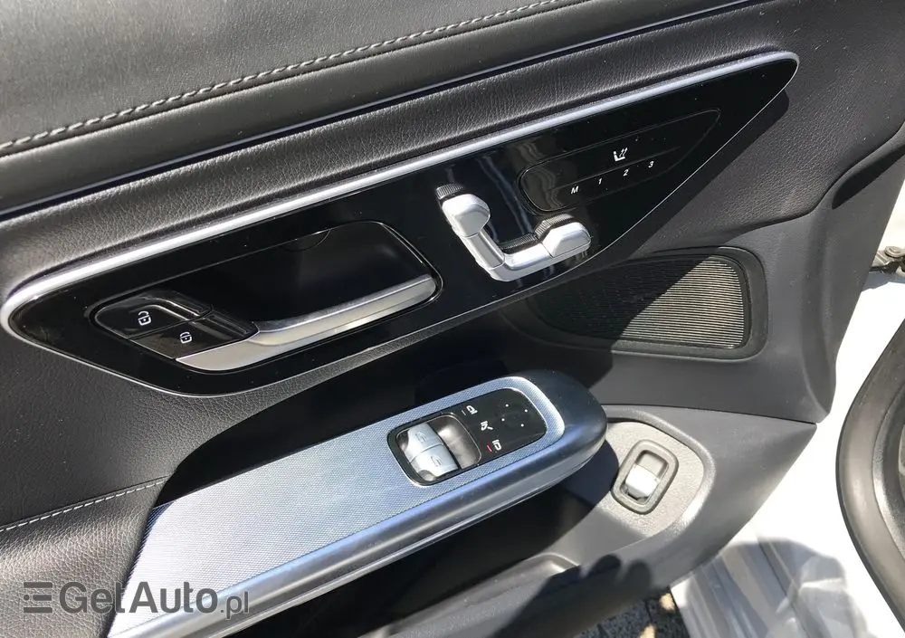 MERCEDES-BENZ CLE 200 9G-TRONIC Edition AMG Line