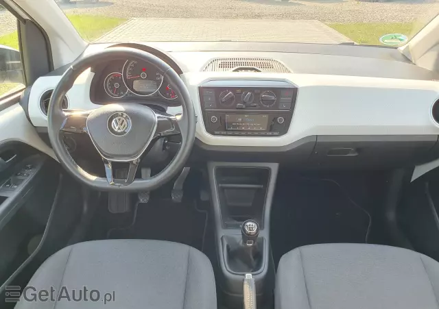 VOLKSWAGEN Up! 