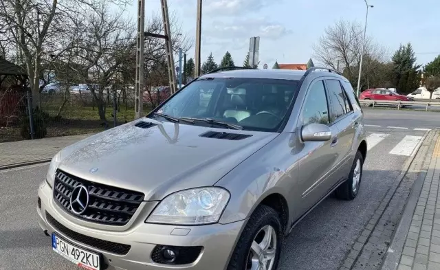 MERCEDES-BENZ ML 