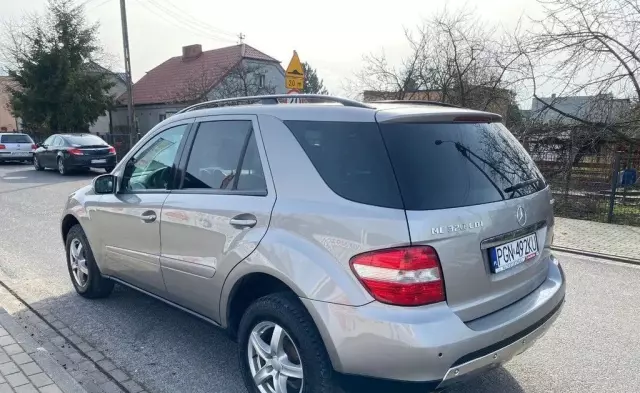MERCEDES-BENZ ML 