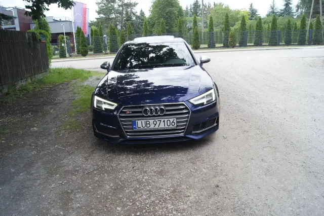 AUDI S4 Tiptronic