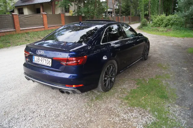 AUDI S4 Tiptronic