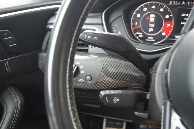 AUDI S4 Tiptronic