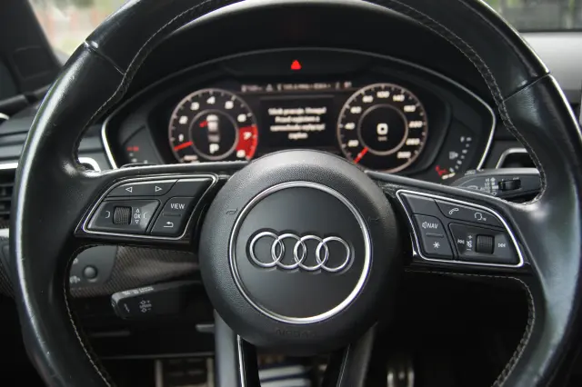 AUDI S4 Tiptronic