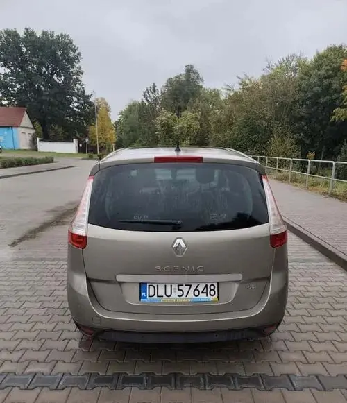 RENAULT Scenic 