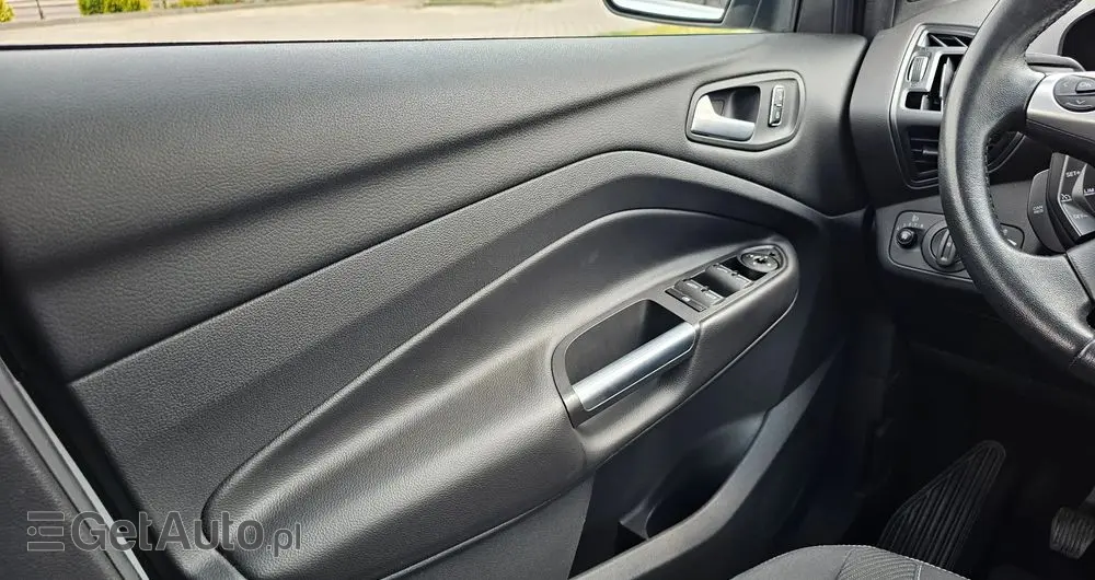 FORD Kuga 2.0 TDCi 2x4 Trend